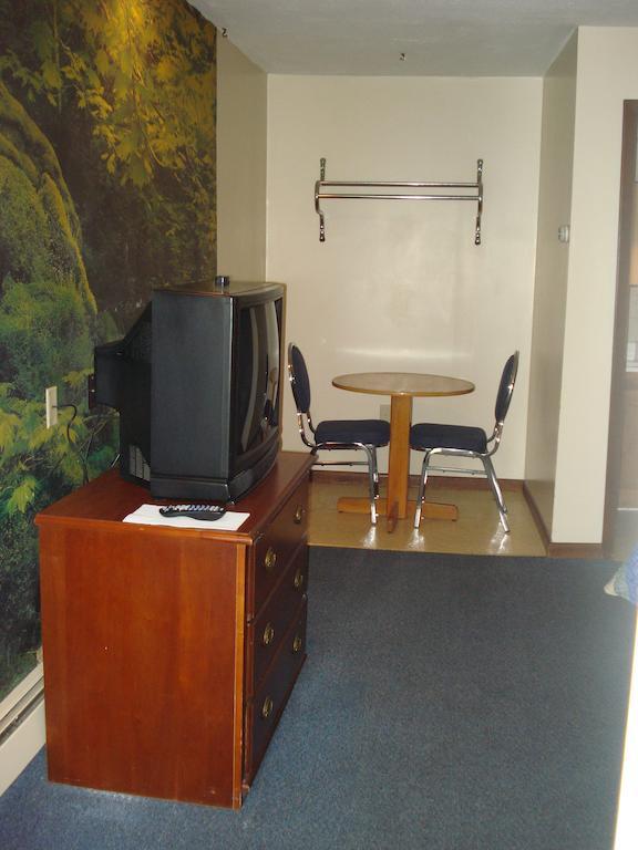 Cedar Grove Motel Алтуна Стая снимка